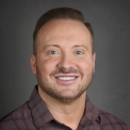 Travis Thompson, RT