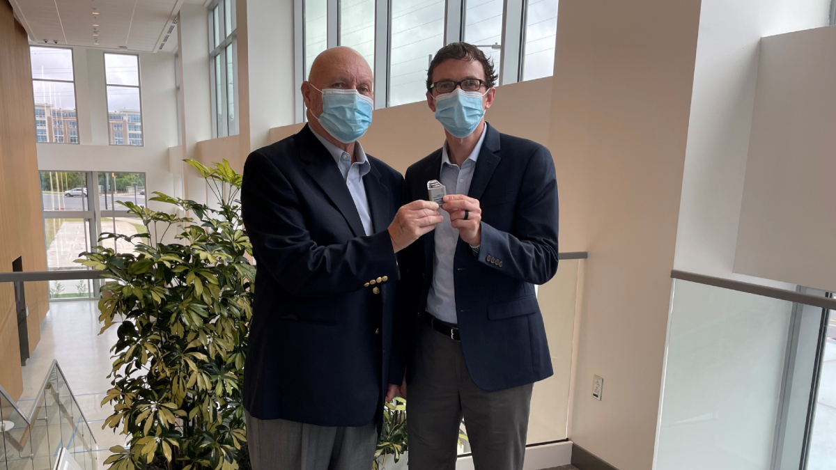 : Atrium Health Carolinas Medical Center today announced it is the only hospital in Charlotte and among the first hospitals in the Carolinas to use cardiac contractility modulation therapy, (CCM) delivered by the Optimizer system, to treat patients diagnosed with heart failure.