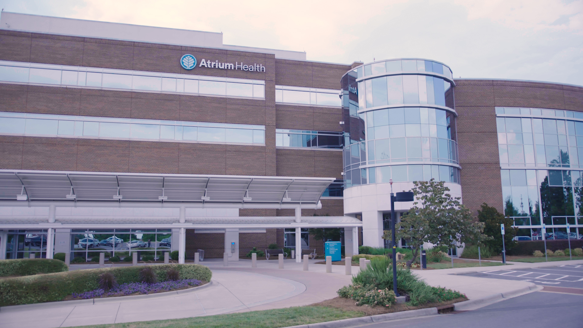 Atrium Health Pineville Rehabilitation Hospital has been recognized as part of Newsweek’s inaugural list of Best Physical Rehabilitation Centers 2020.