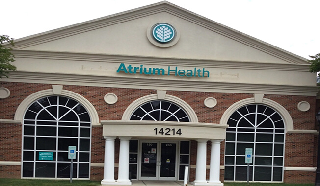 Photo of Atrium Health Musculoskeletal Institute Sports Medicine Ballantyne building from the outside.
