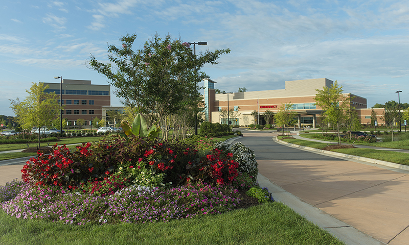 exterior of Davie Medical Center