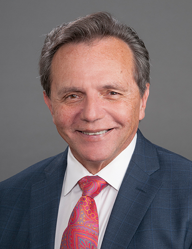 Alberto de Hoyos, MD