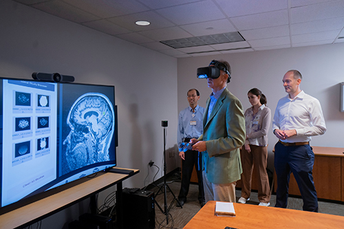 Wake Forest University School of Medicine Collaborating with Physicians in Ecuador on Virtual Reality Radiology Project