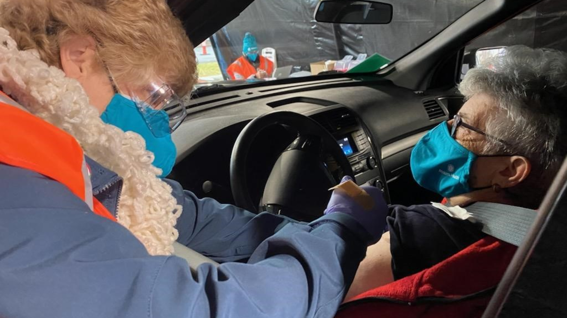 Irene Ward receives her first dose of the COVID-19 vaccine at Atrium Health Union