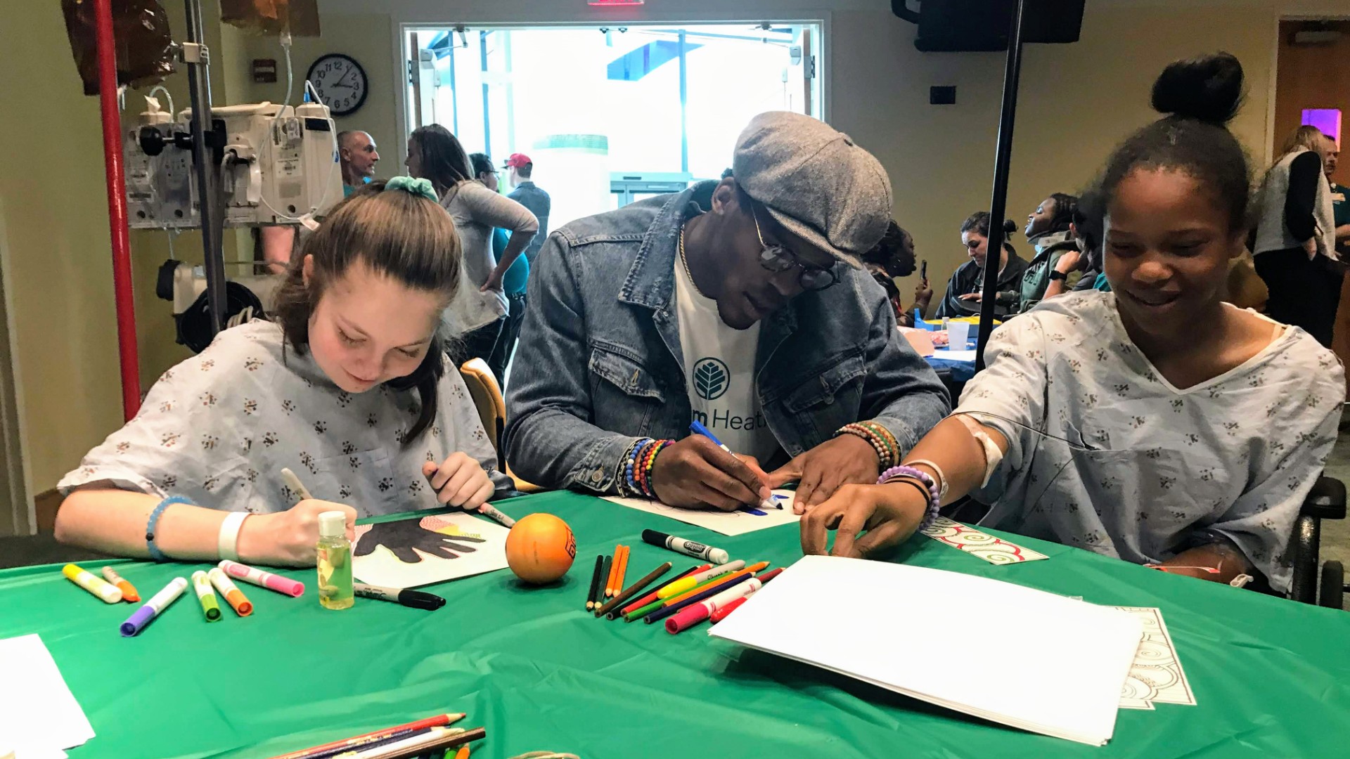 April is National Volunteer Month and giving back is at the heart of Atrium Health’s mission – to improve health, elevate hope and advance healing – for all.  Carolina Panthers’ quarterback Cam Newton surprised students, patients and teammates during a fun day of community building in Charlotte. 