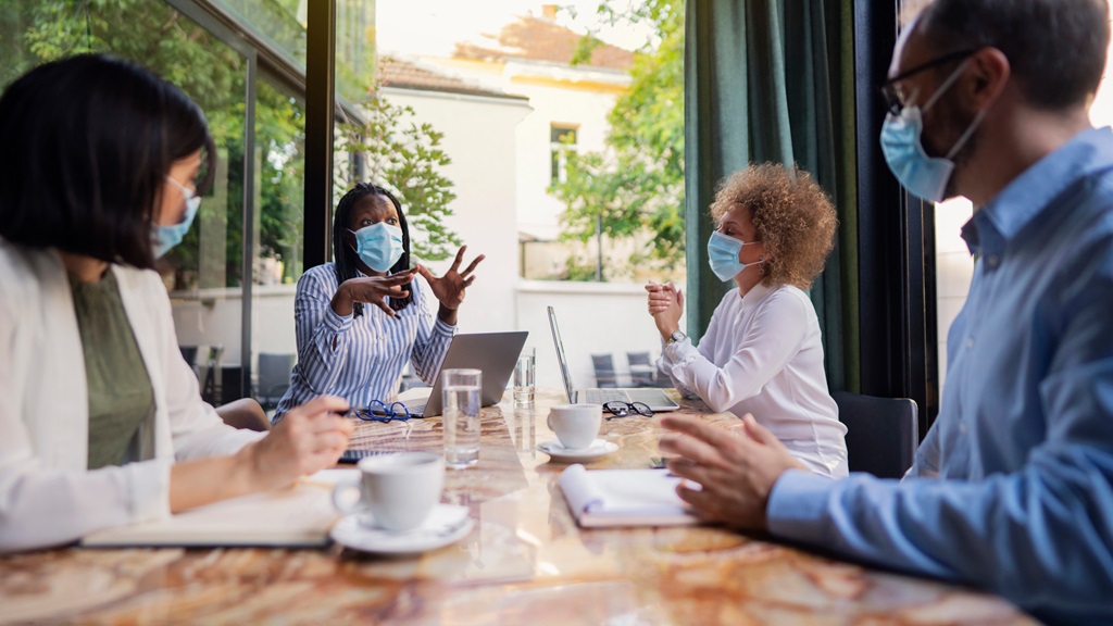 Increased isolation, a full house and plenty of virtual meetings: It’s easy to understand the challenges that many remote employees deal with every day. However, it can be more difficult to ensure that they’re taking care of their mental health. Here are 4 tips to help you support employees in a virtual workplace.