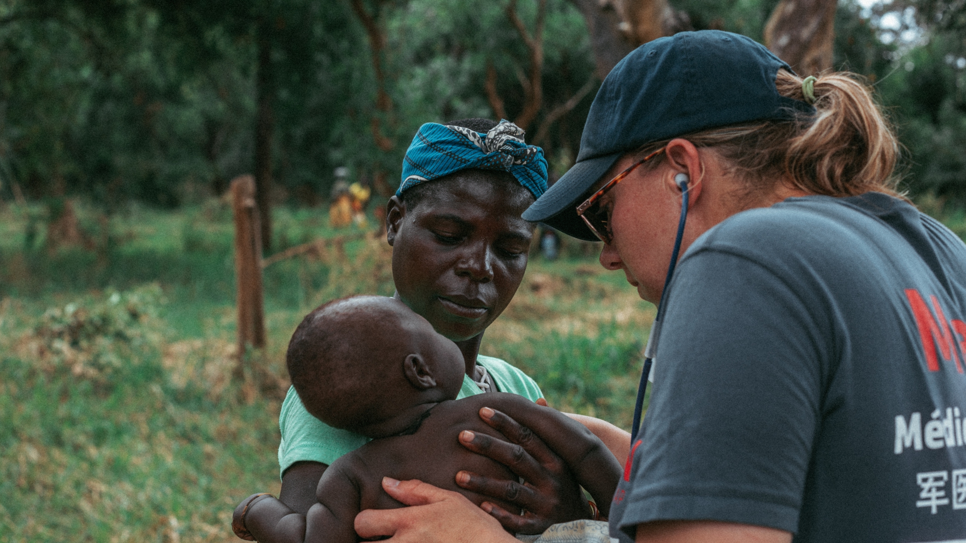In March 2019, Cyclone Idai struck the densely-populated southeast African country of Mozambique, claiming more than 1,000 lives, destroying infrastructure and displacing hundreds of thousands. Within hours, Atrium Health medical groups teamed up with Team Rubicon to provide emergency medical care.