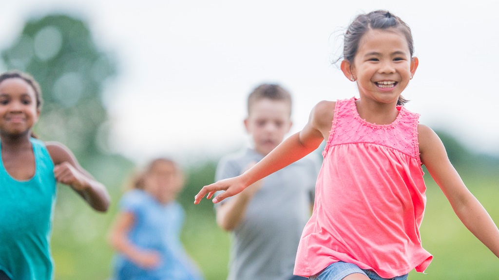 Experts says children should stay physically active for at least one hour per day and time spent in colder weather may offer even more health benefits. Learn more about how cooler temperatures benefit children's health and well-being as well as indoor alternatives for those freezing temperatures.