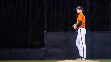 DD Pitcher Makes Return to Baseball After Elbow Injury_thumb