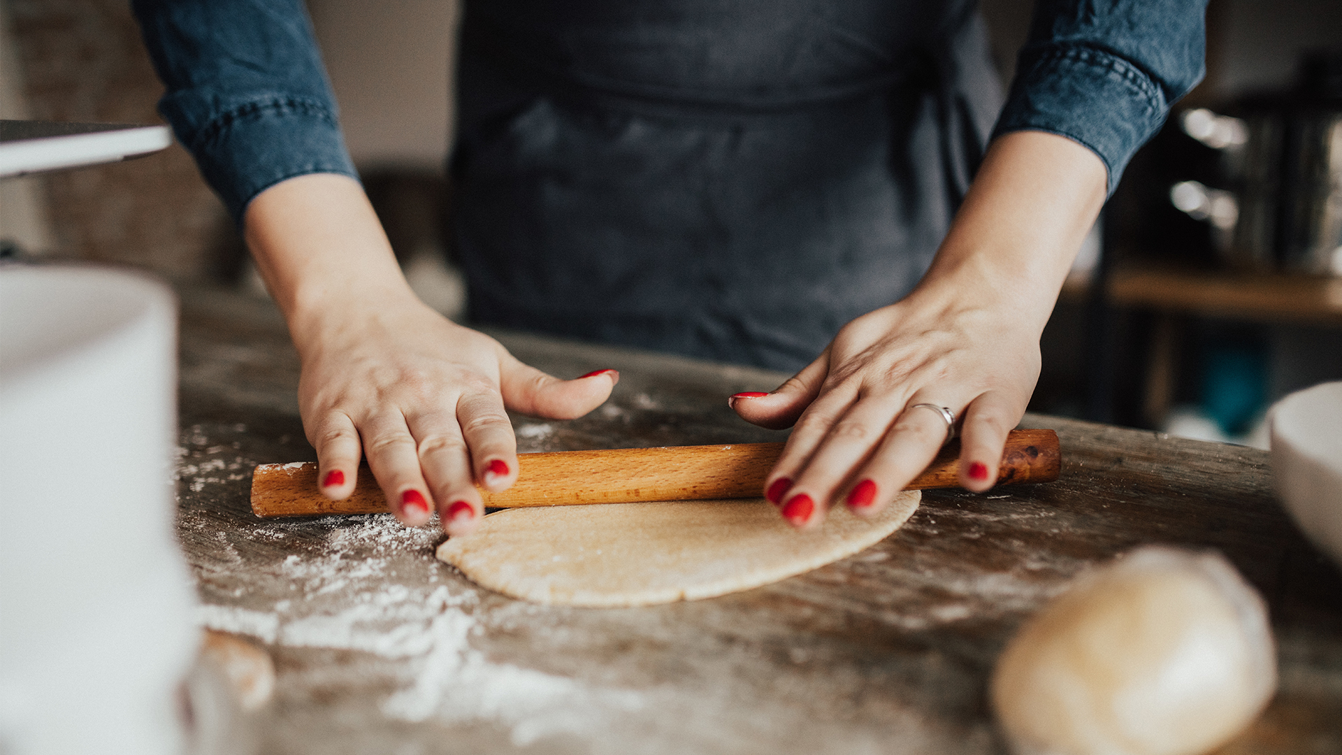 Tricia Azra, RD, LDN, a registered dietitian with Carolinas HealthCare System says even though contamination of raw flour is not very common, putting in place some best practices to create a safe cooking environment in your kitchen can help you prevent many foodborne illnesses. 