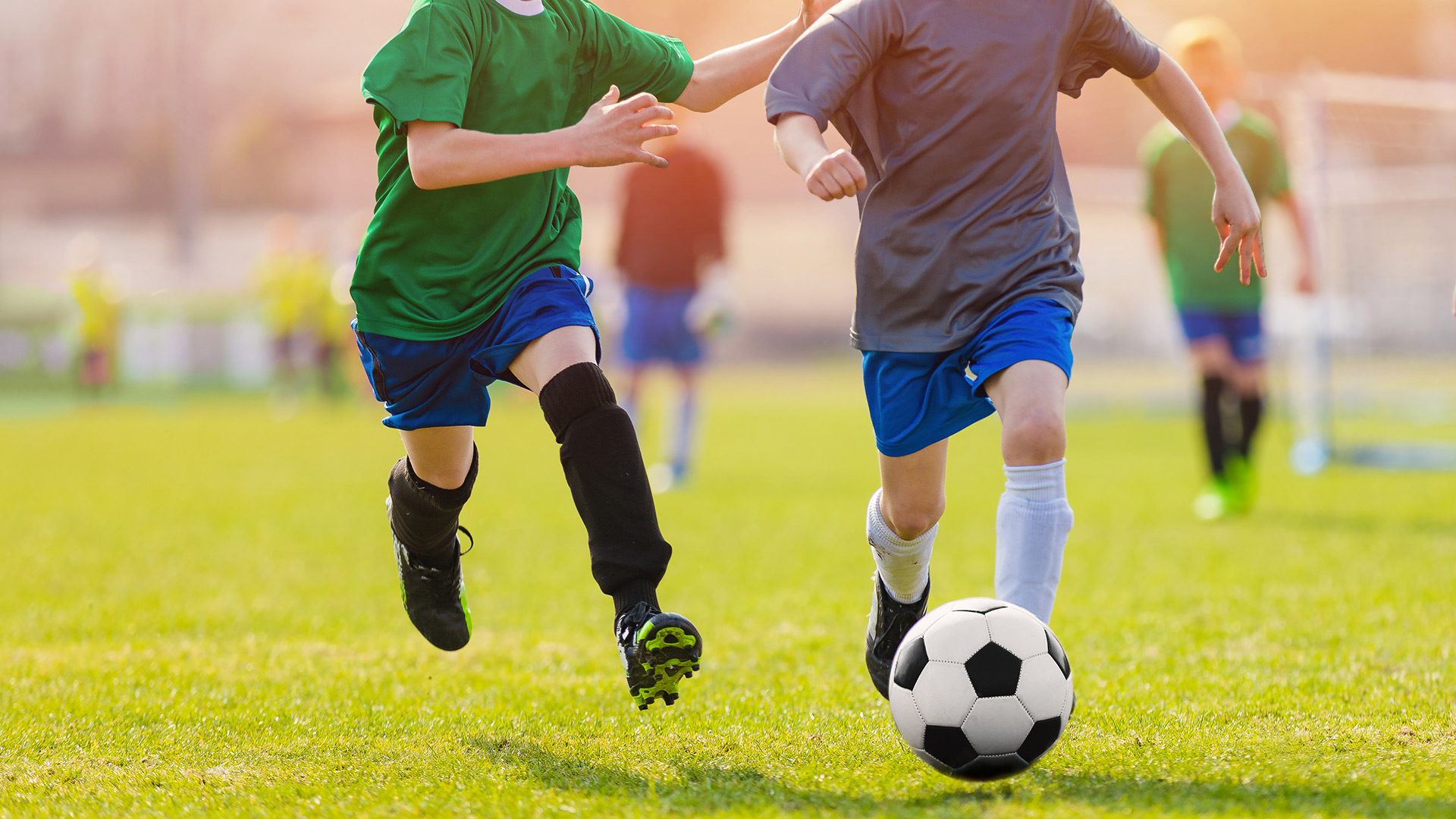 With the lifting of COVID-19 restrictions in many areas, lots of kids are getting back into team sports. Here’s what parents and coaches need to know to keep kids healthy, safe, and active. 