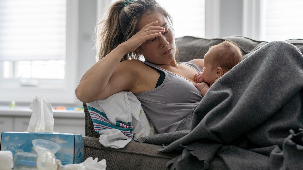 Daily Dose – Surviving the Sleepless Nights: Expert Tips to Help New Moms Prioritize Rest While Caring for Baby