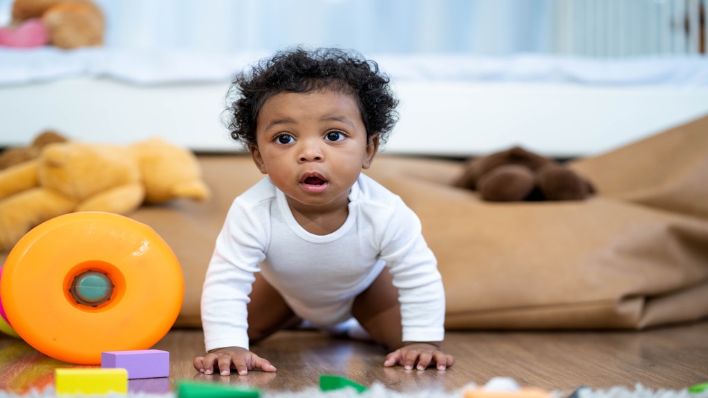 Baby crawling 