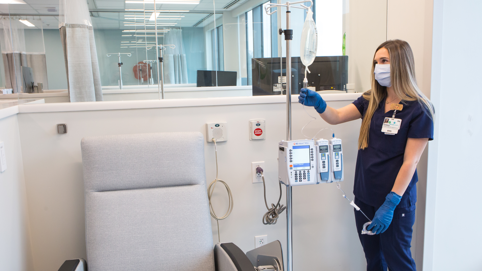 LCI Union West interior, nurse in infusion room